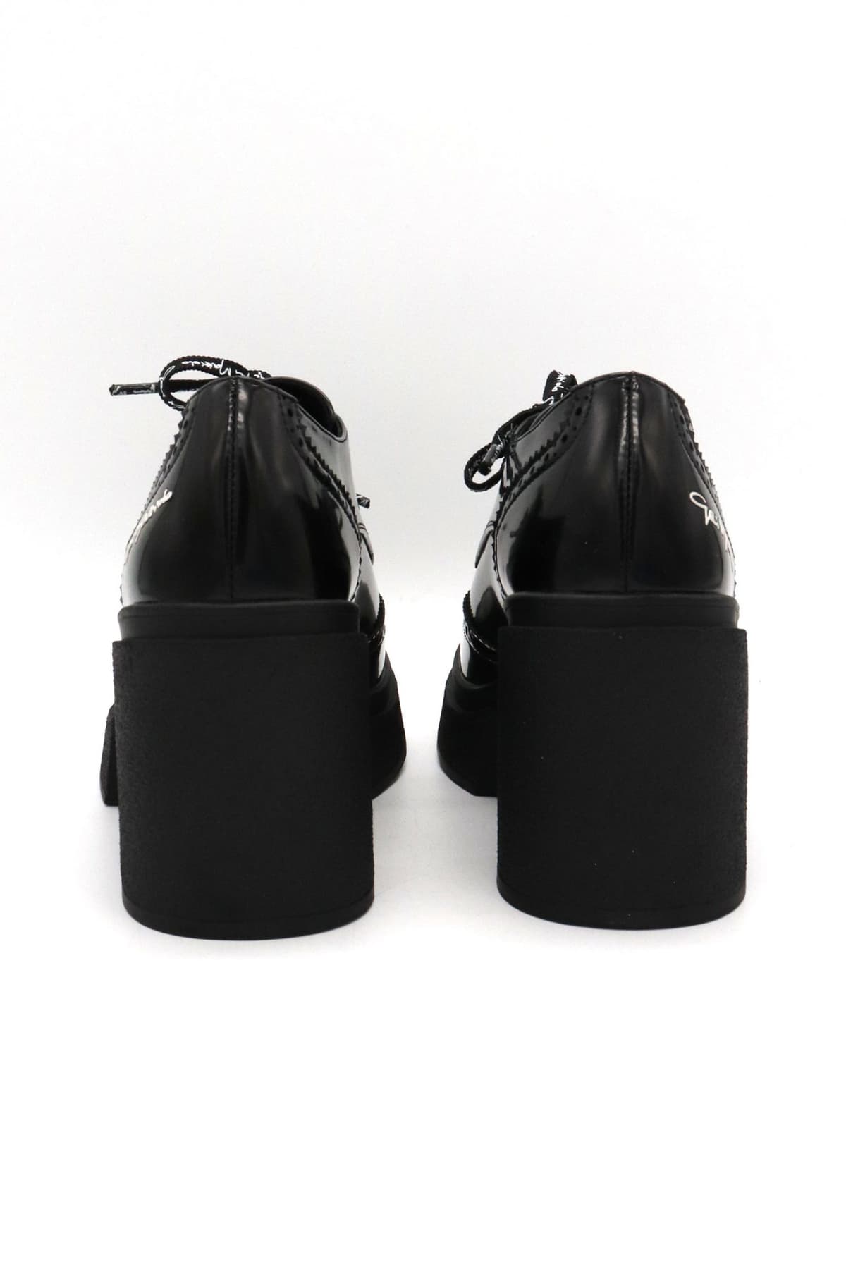 GAI MATTIOLO ΠΑΠΟΥΤΣΙΑ ΜΟΚΑΣΙΝΙΑ KOΡΔΟΝΙΑ LOGO ΜΑΥΡΟ