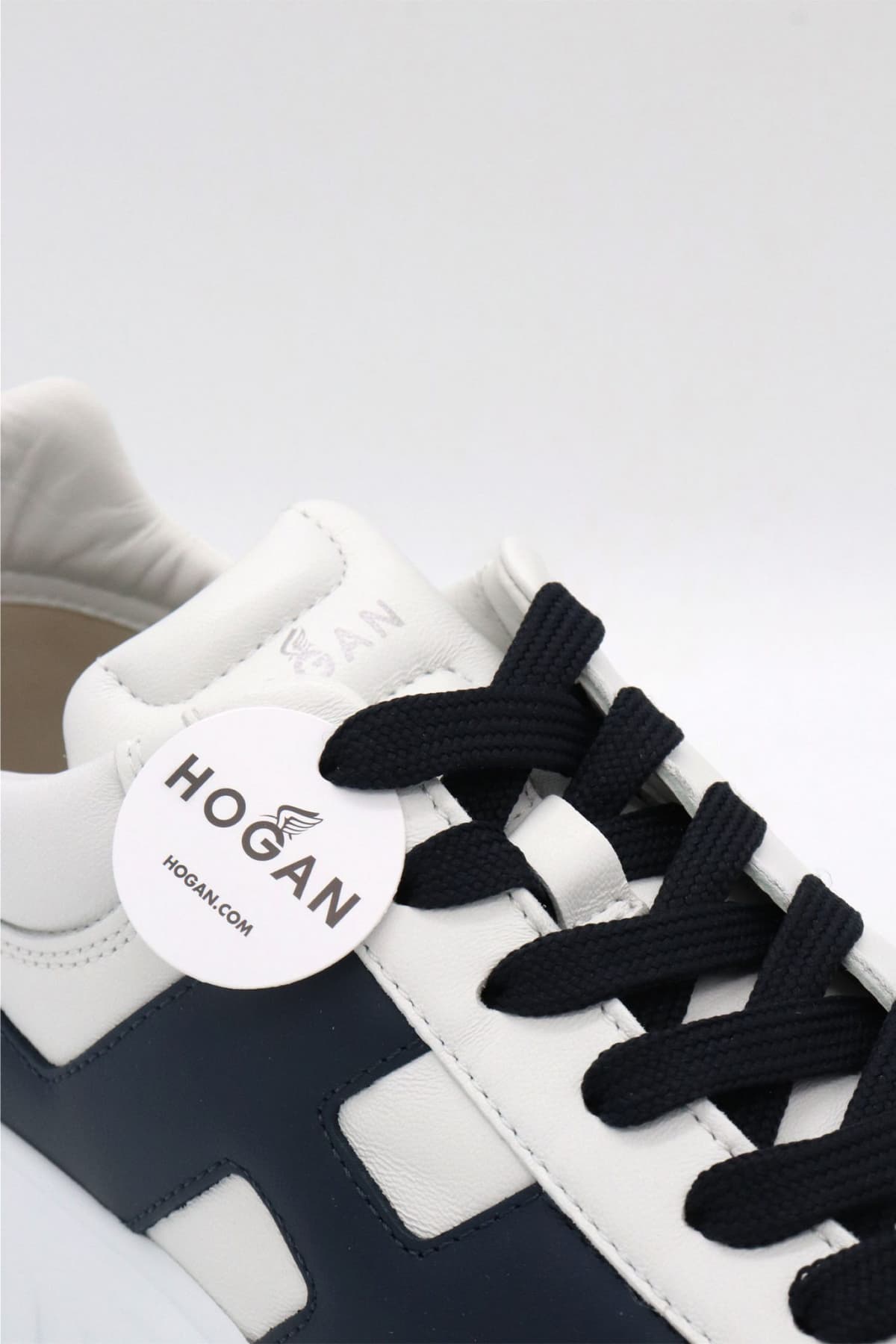 HOGAN ΠΑΠΟΥΤΣΙΑ SNEAKERS H-STRIPES ALLACCIATO H SPEZZATA ΔΕΡΜΑ ΛΕΥΚΟ-ΜΠΛΕ