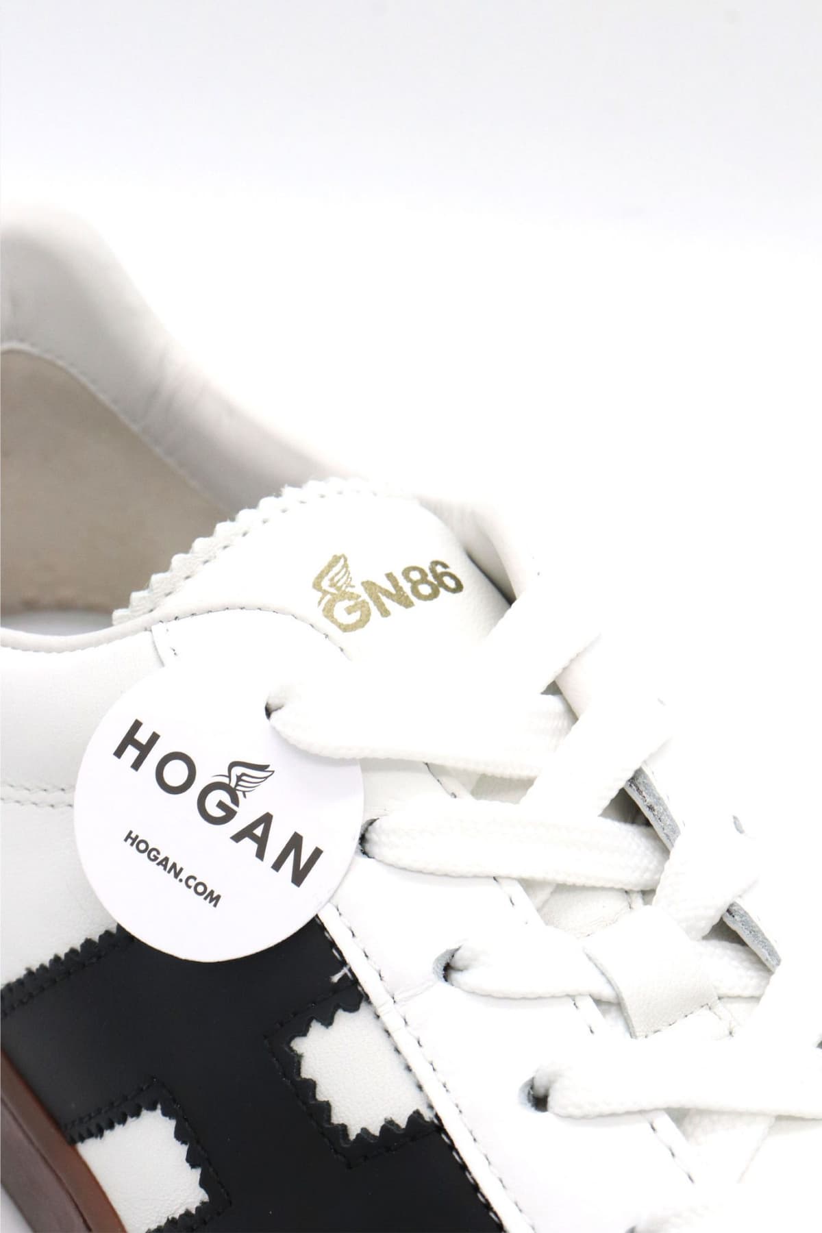 HOGAN ΠΑΠΟΥΤΣΙΑ SNEAKERS ΔΕΡΜΑ ΛΕΥΚΟ-ΜΑΥΡΟ