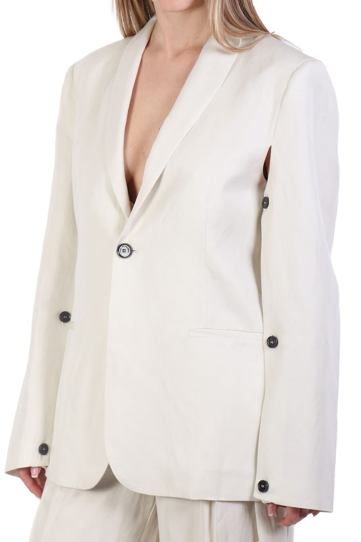 LIVIANA CONTI ΣΑΚΑΚΙ ΚΟΥΜΠΙΑ ΣΤΟ ΜΑΝΙΚΙ ΕΚΡΟΥ