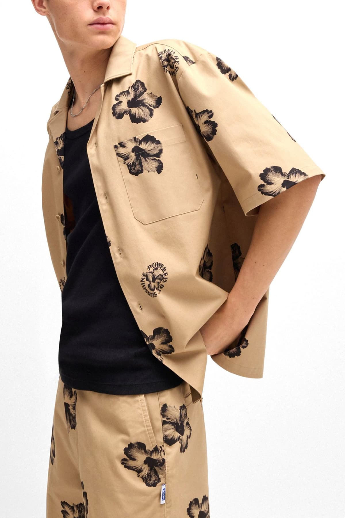 HUGO BLUE ΠΟΥΚΑΜΙΣΟ FLORAL ELIGINO ΜΠΕΖ-ΜΑΥΡΟ