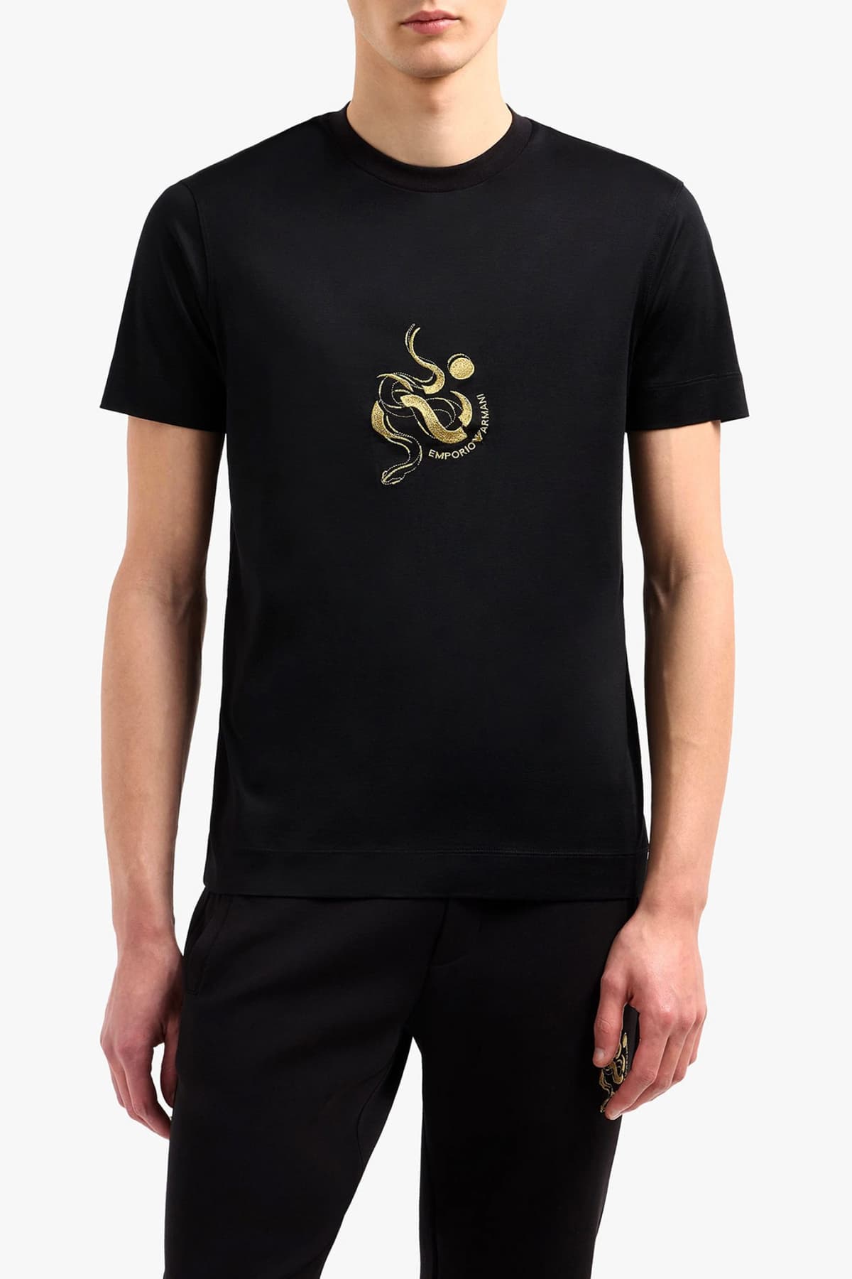 EMPORIO ARMANI T-SHIRT GOLD LOGO ΜΑΥΡΟ