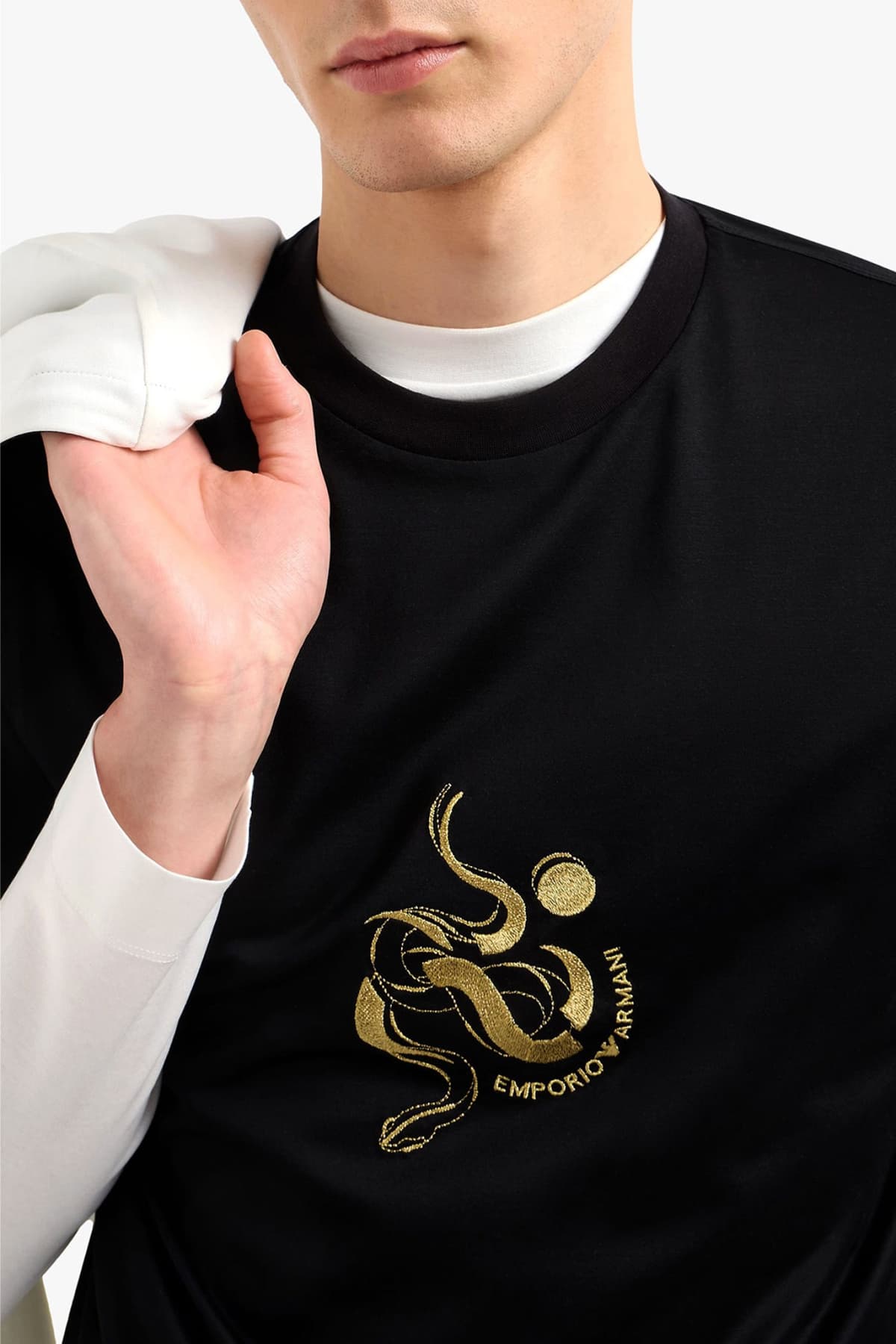 EMPORIO ARMANI T-SHIRT GOLD LOGO ΜΑΥΡΟ