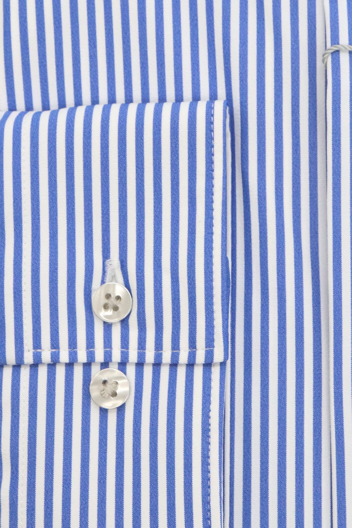 MICHAEL KORS ΠΟΥΚΑΜΙΣΟ ΡΙΓΕ SLIM FIT PERFORMANCE DOBBY ΜΠΛΕ-ΛΕΥΚΟ