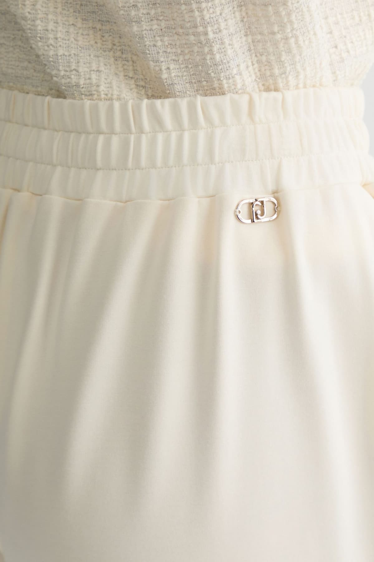 LIU JO ΠΑΝΤΕΛΟΝΙ JERSEY ΡΙΓΑ ΠΛΑΙ ΕΚΡΟΥ