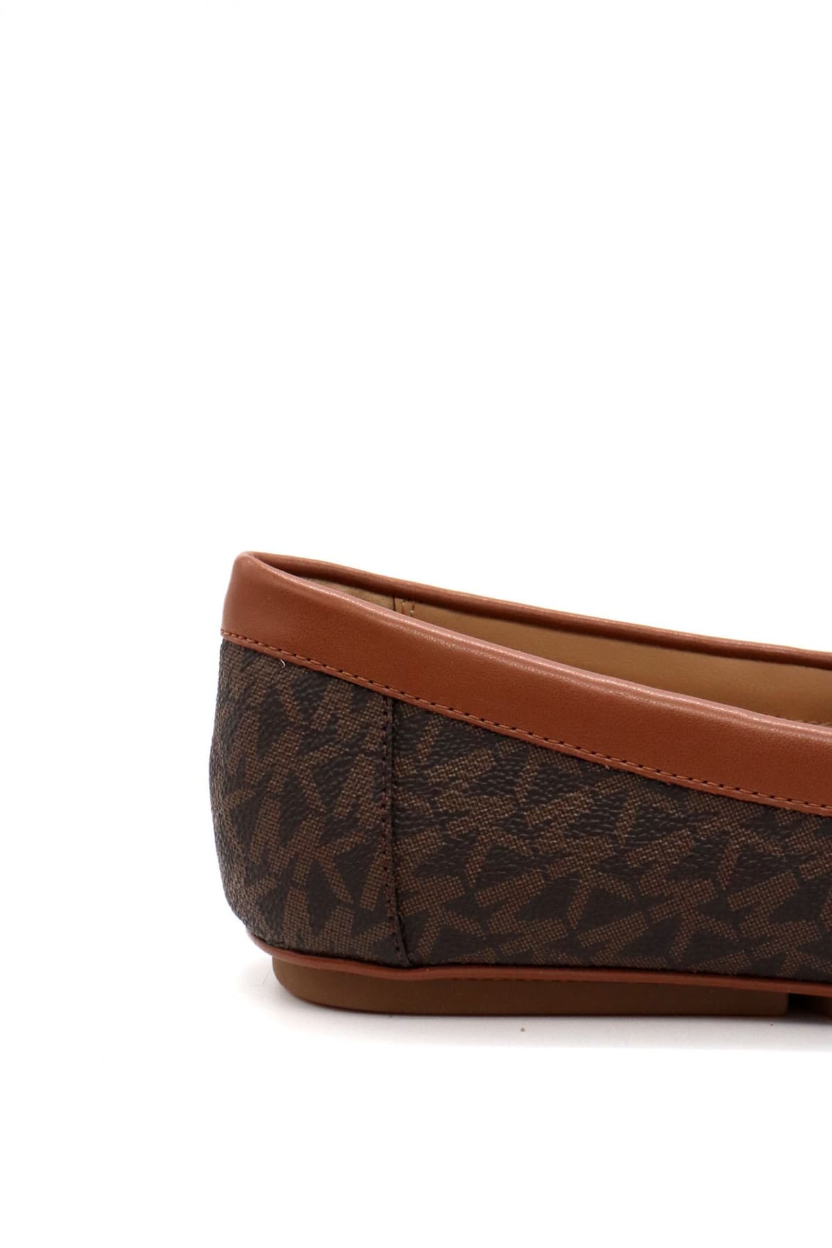 MICHAEL KORS ΠΑΠΟΥΤΣΙΑ ΜΟΚΑΣΙΝΙΑ JULIETTE MOC ALL OVER LOGO ΚΑΦΕ/ΤΑΜΠΑ