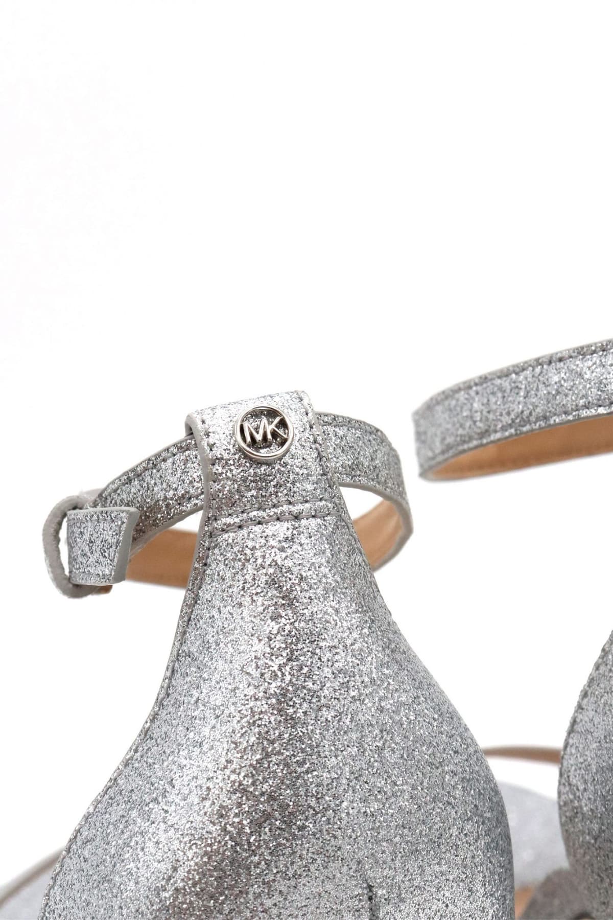 MICHAEL KORS ΠΑΠΟΥΤΣΙΑ ΠΕΔΙΛΑ JAIDA HEELED SANDAL GLITTER LOGO ΑΣΗΜΙ