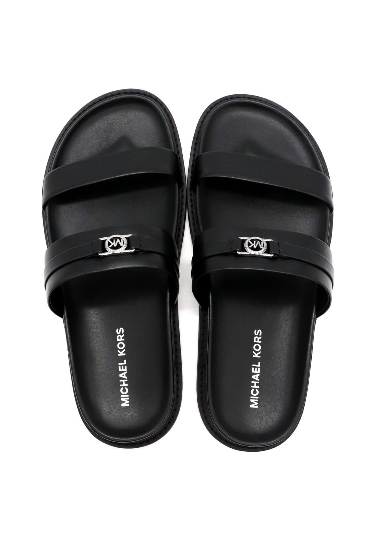 MICHAEL KORS ΠΑΠΟΥΤΣΙΑ ΠΑΝΤΟΦΛΕΣ MANDY FLAT SANDAL ΜΕΤΑΛΛΙΚΟ LOGO ΜΑΥΡΟ