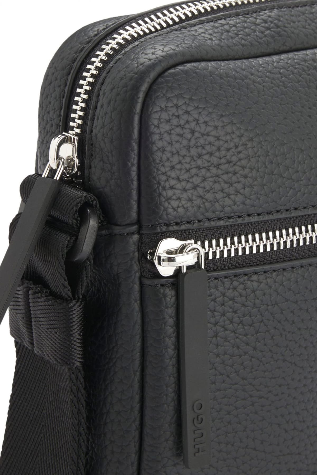 HUGO Bodypack της σειράς Ethon