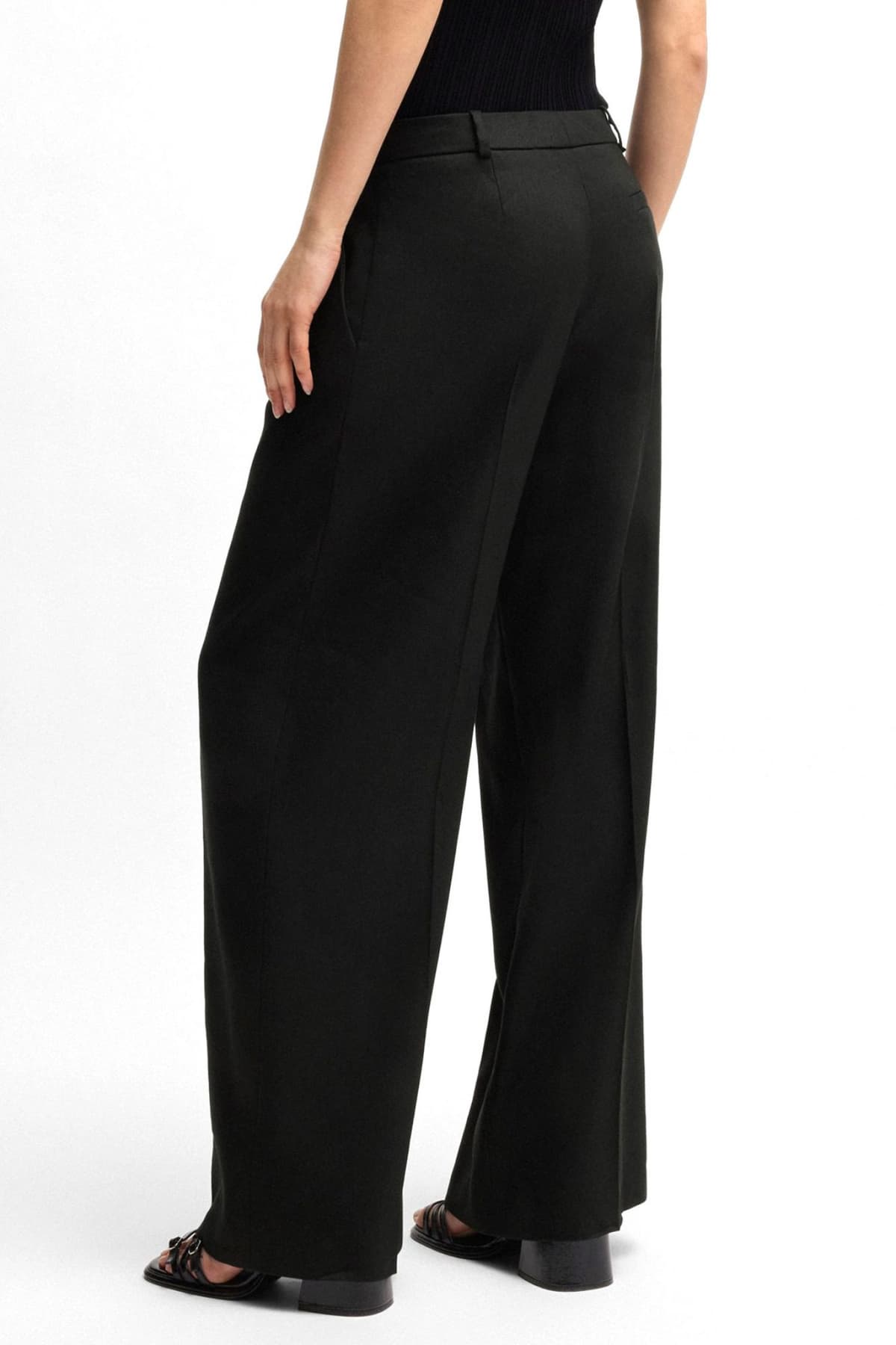 HUGO ΠΑΝΤΕΛΟΝΙ HALATI ΠΙΕΤΑ ΜΑΥΡΟ