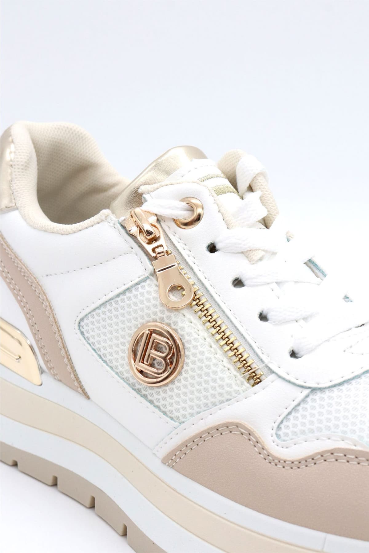 LAURA BIAGIOTTI ΠΑΠΟΥΤΣΙΑ SNEAKERS ΧΡΥΣΕΣ ΛΕΠΤΟΜΕΡΕΙΕΣ ΜΕΤΑΛΛΙΚΟ LOGO ΜΠΕΖ/ΛΕΥΚΟ