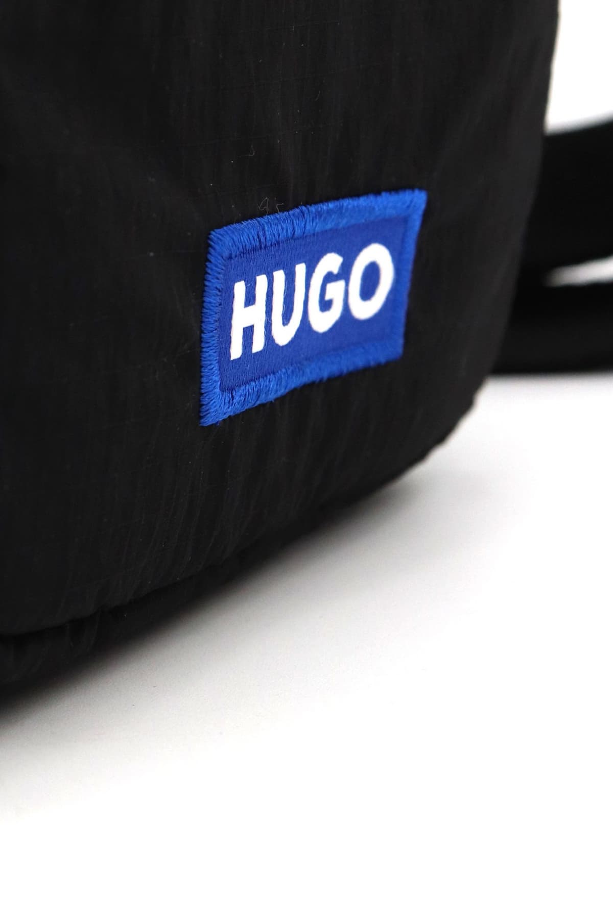 HUGO BLUE ΤΣΑΝΤΑΚI CROSSBODY VYTAL R DRAWSTR ΜΑΥΡΟ