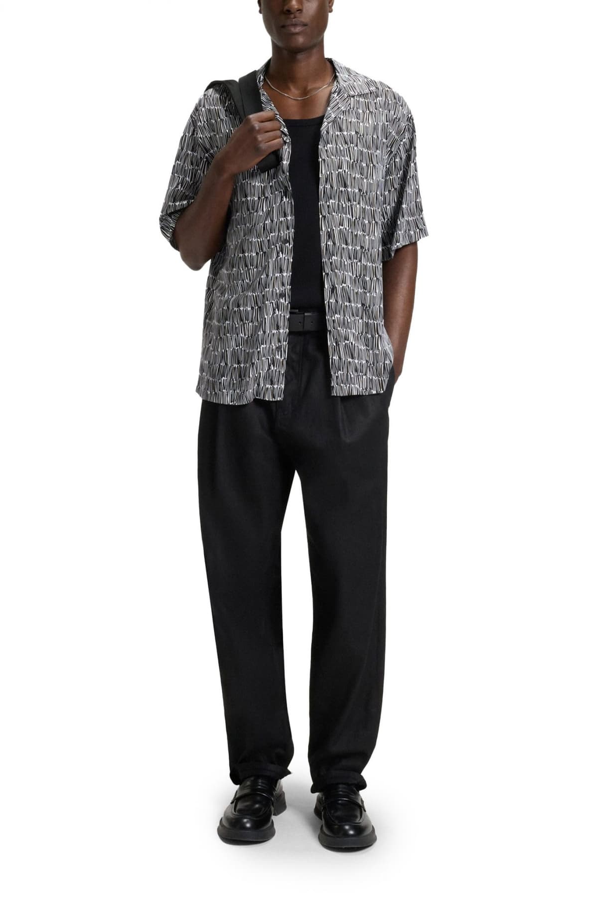 HUGO ΠΟΥΚΑΜΙΣΟ ΚΟΝΤΟΜΑΝΙΚΟ ESPINO ΕΜΠΡΙΜΕ ΜΑΥΡΟ-ΛΕΥΚΟ