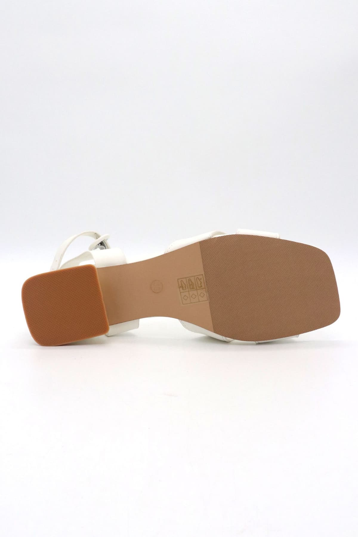 LAURA BIAGIOTTI ΠΑΠΟΥΤΣΙΑ ΠΕΔΙΛΑ ΜΕΤΑΛΛΙΚΟ LOGO ΛΕΥΚΟ