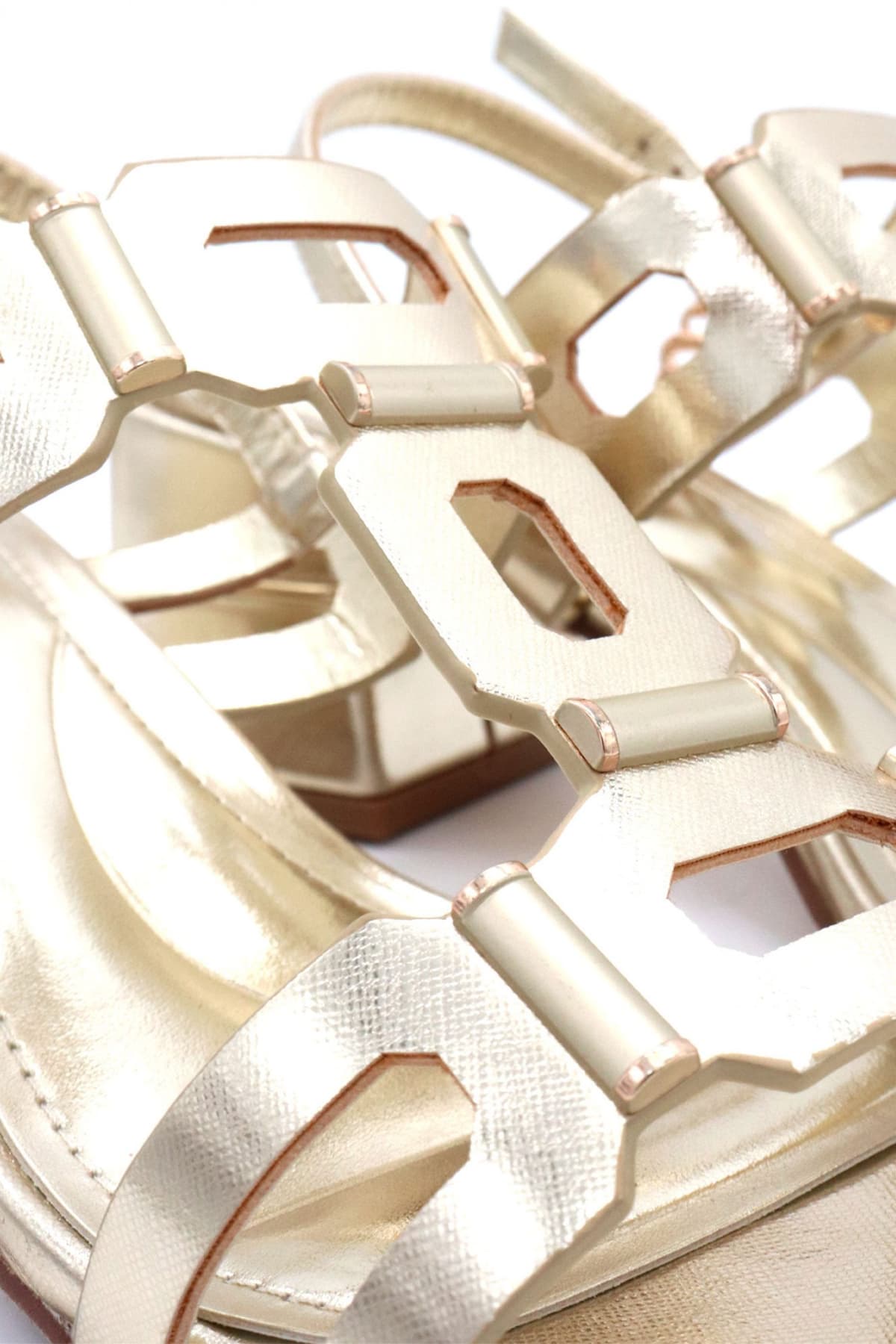 LAURA BIAGIOTTI ΠΑΠΟΥΤΣΙΑ ΠΕΔΙΛΑ LOGO ΜΕΤΑΛΛΙΚΟ ΧΡΥΣΟ