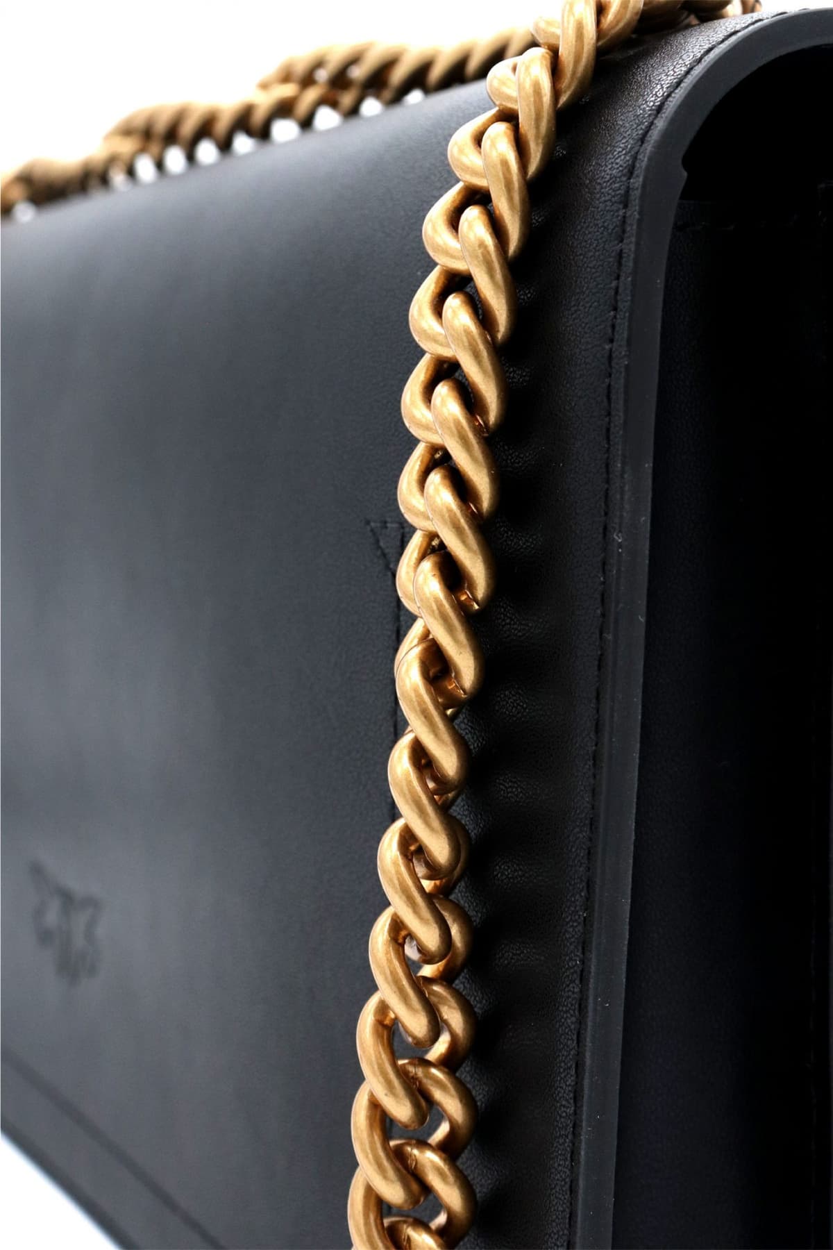 PINKO ΤΣΑΝΤΑ LOVE ONE CLASSIC DC VITELLO SETA LOGO ΜΑΥΡΟ-ANTIQUE GOLD