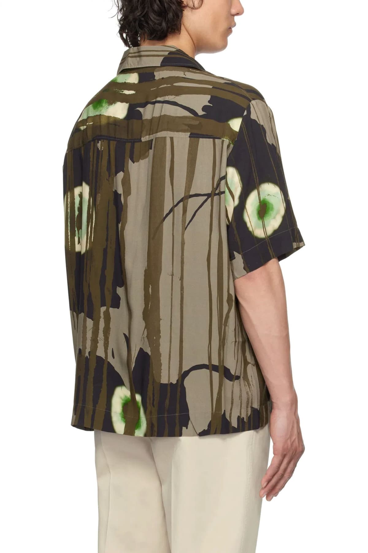 HUGO ΠΟΥΚΑΜΙΣΟ ΚΟΝΤΟΜΑΝΙΚΟ ALL OVER PRINT ΚΑΦΕ-ΧΑΚΙ-ΜΑΥΡΟ