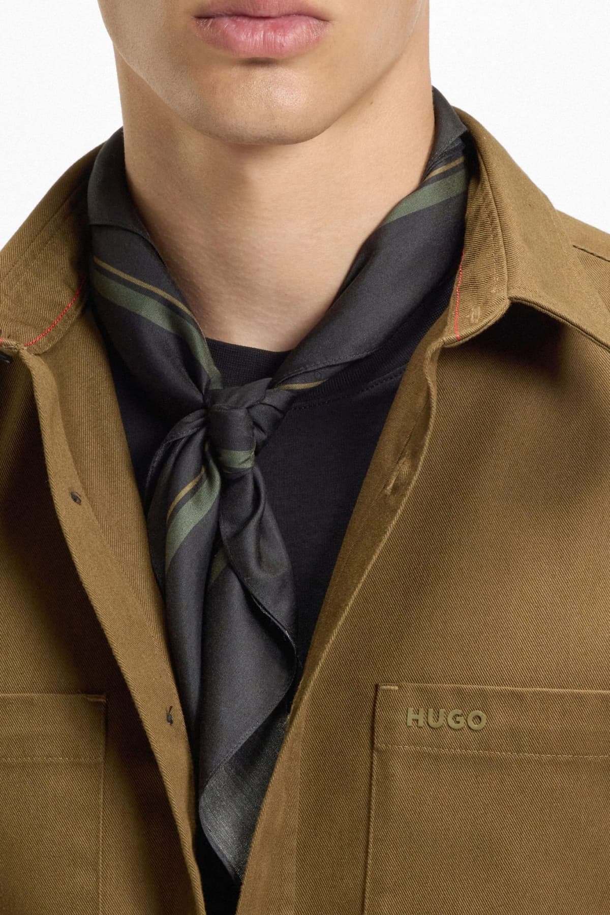 HUGO ΦΟΥΛΑΡΙ BANDANA CM60X60 FLORAL XAKI-MAΥΡΟ