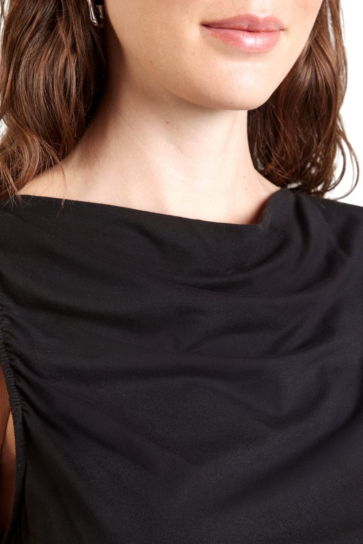 BOSS TOP C_ENIMA ΠΙΕΤΑ ΜΕΣΗ ΜΑΥΡΟ