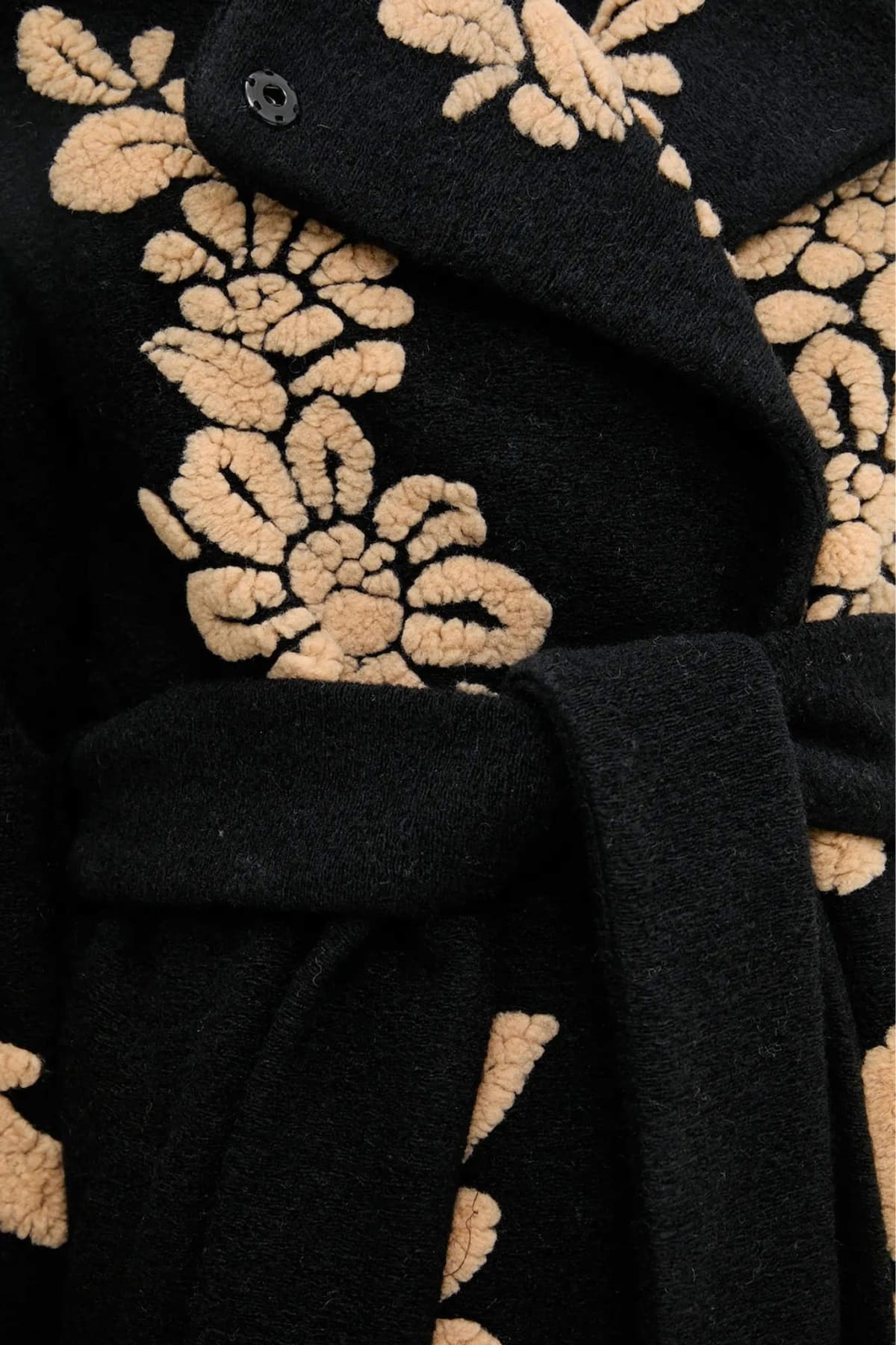 FARM RIO ΠΑΛΤΟ BOLD FLOWERS ΑΠΟΣΠΩΜΕΝΗ ΖΩΝΗ ΤΣΕΠΕΣ ΜΑΥΡΟ-ΜΠΕΖ