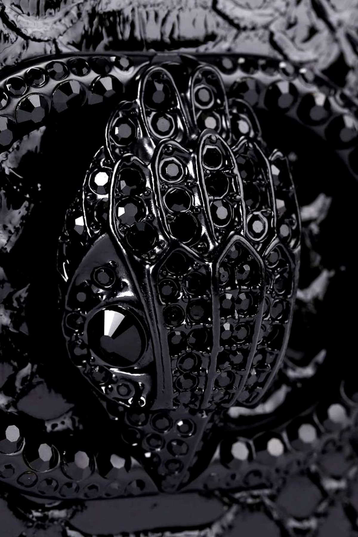 KURT GEIGER ΤΣΑΝΤΑKI CROSSBODY/ΩΜΟΥ SM CHELSEA CAMERA BAG DR ΛΟΥΣΤΡΙΝΙ SNAKE PRINT AΛΥΣΙΔΑ LOGO ΜΑΥΡΟ