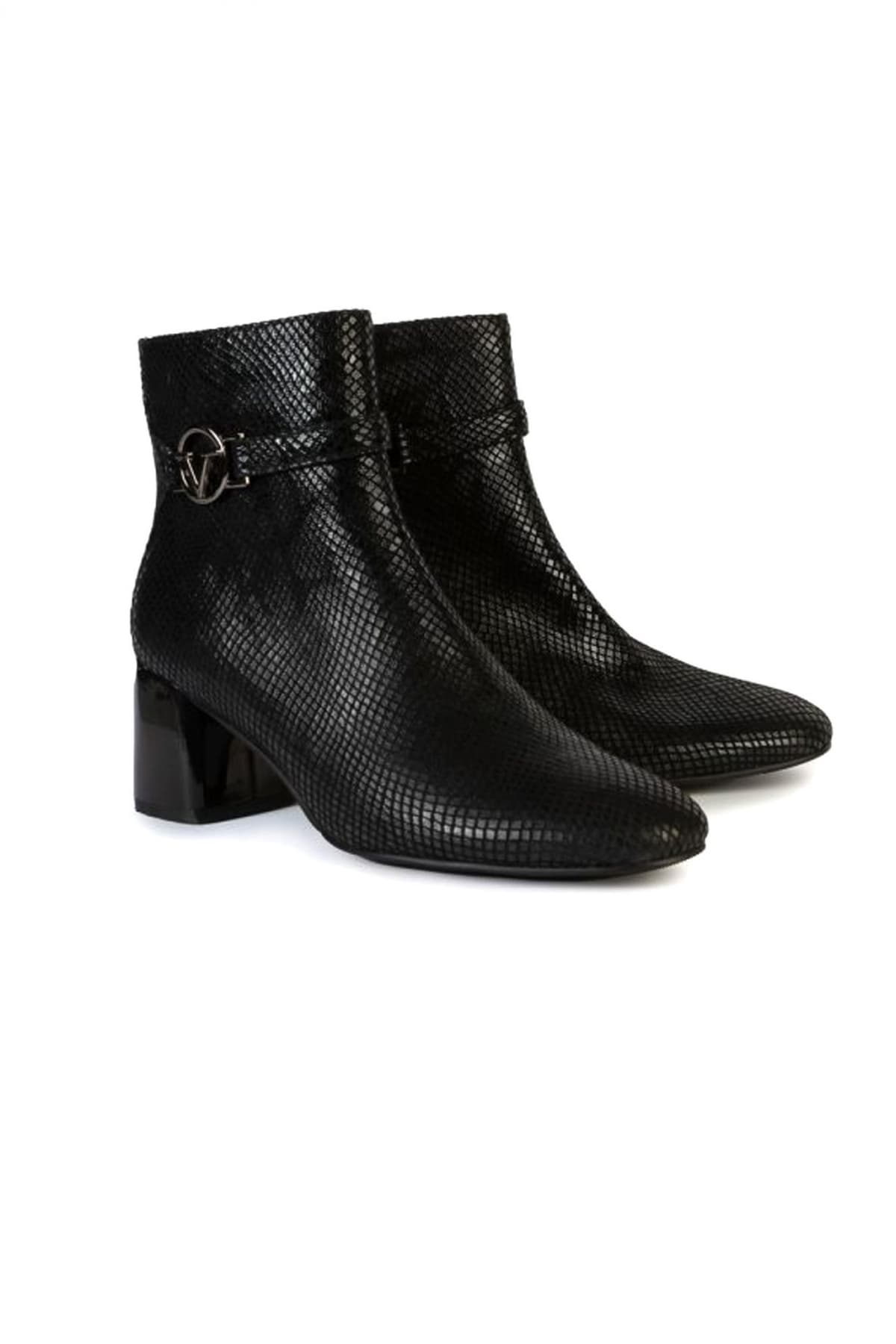 CHEVALIER ΠΑΠΟΥΤΣΙΑ ΜΠΟΤΑΚΙΑ ANAΓΛΥΦΑ ΣΧΕΔΙΑ ΙΡΙΔΙΖΟΝ LOGO ΜΑΥΡΟ