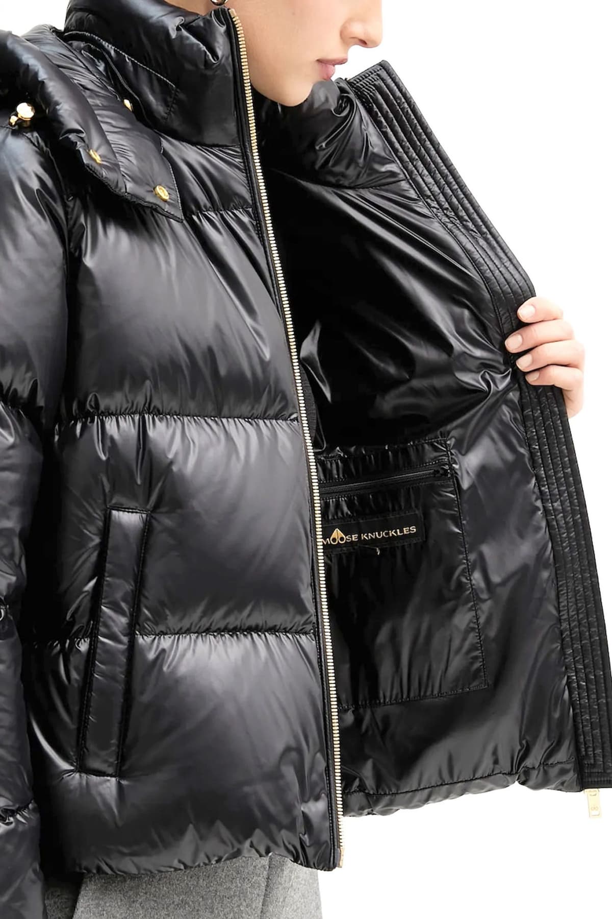 MOOSE KNUCKLES ΜΠΟΥΦΑΝ ΦΟΥΣΚΩΤΟ ΑΠΟΣΠΩΜΕΝΗ ΚΟΥΚΟΥΛΑ LOGO ΜΑΥΡΟ