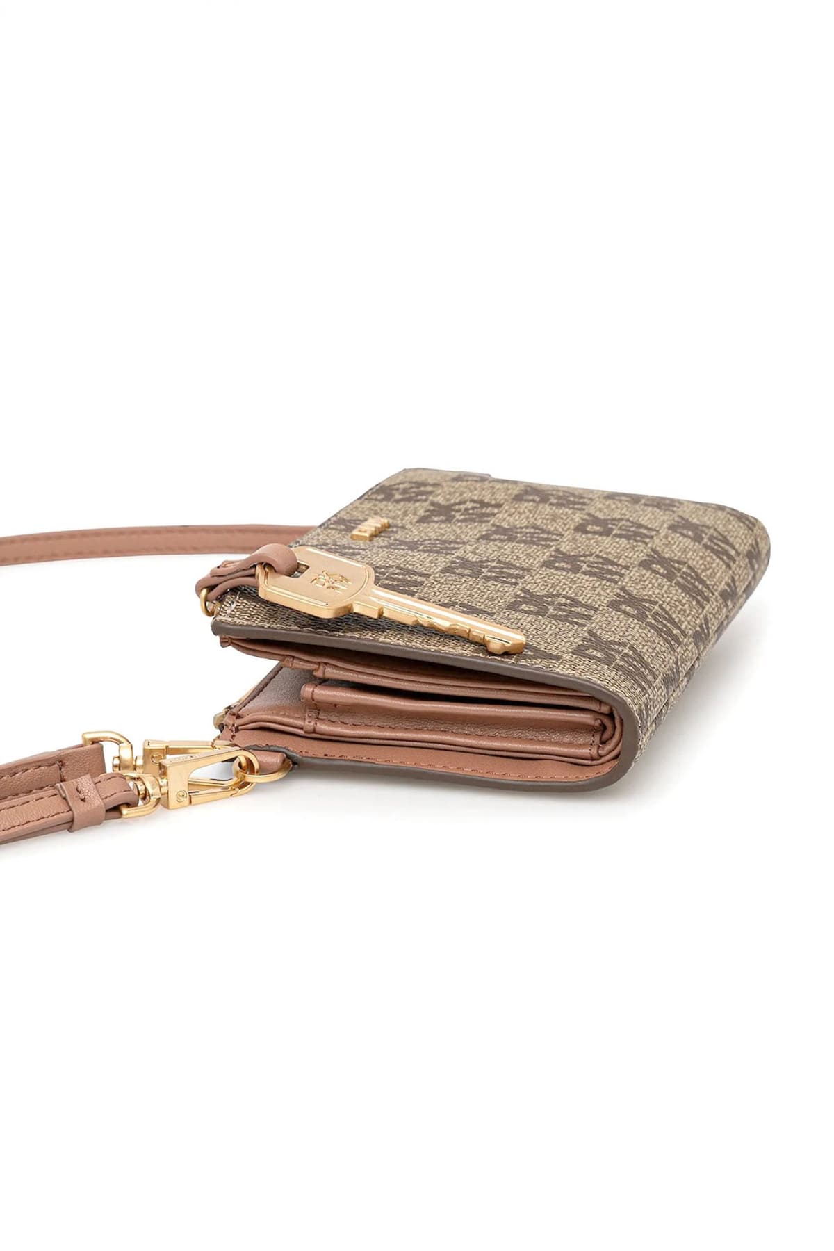 DKNY ΤΣΑΝΤΑΚΙ-ΠΟΡΤΟΦΟΛΙ CROSSBODY/CLUTCH ALANNA ALL OVER LOGO ΜΠΡΕΛΟΚ ΜΠΕΖ-ΚΑΦΕ