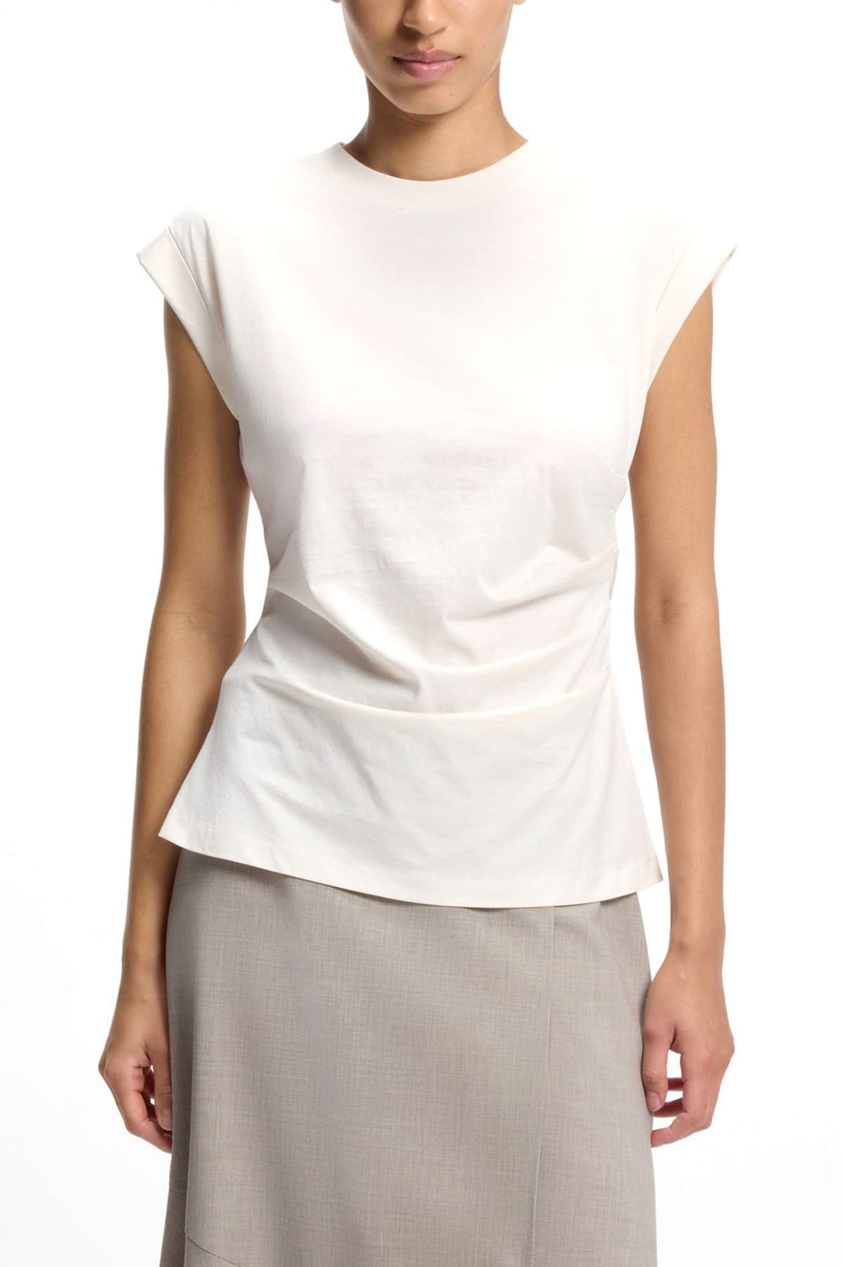 BOSS TOP EPKA ΣΟΥΡΑ ΜΕΣΗ ΕΚΡΟΥ