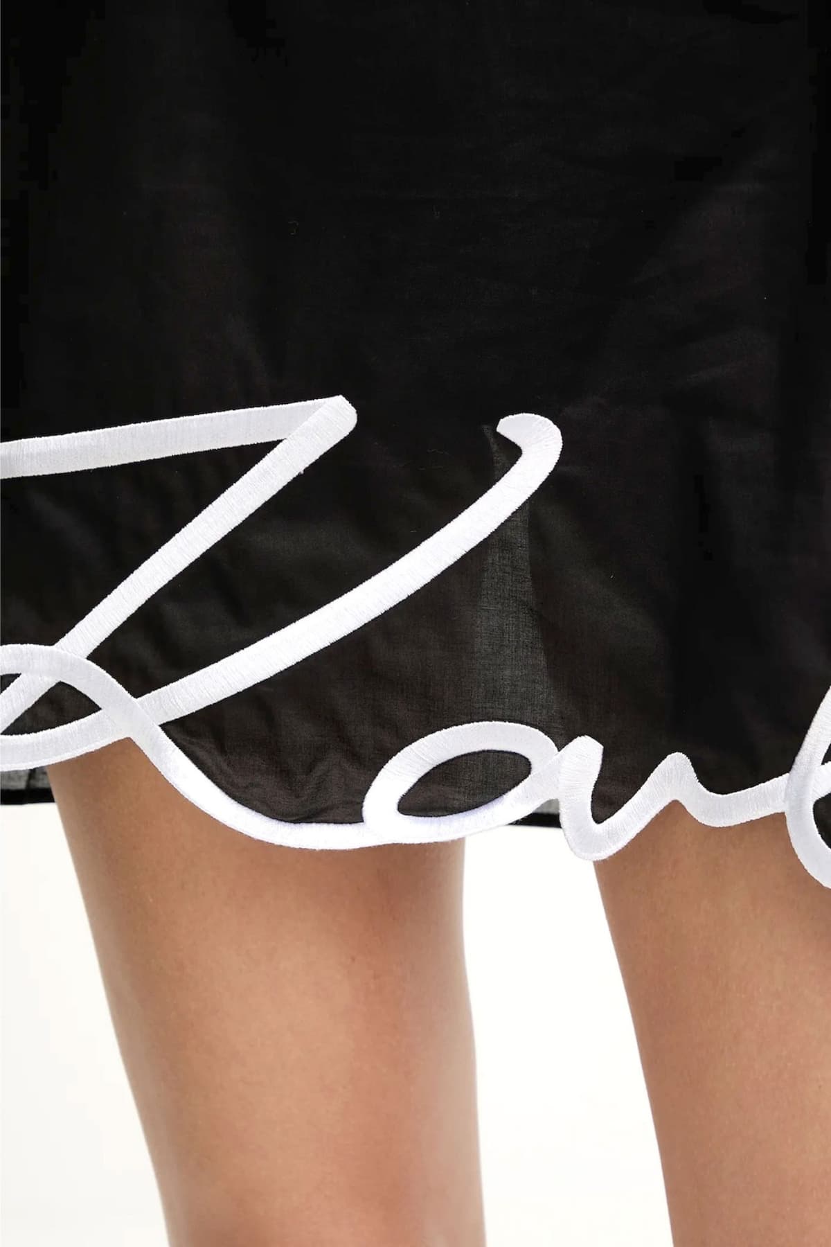 KARL LAGERFELD ΠΑΡΕΟ DNA SIGNATURE BEACH DRESS ΑΝΟΙΓΜΑΤΑ ΚΑΤΩ ΑΠΟΣΠΩΜΕΝΗ ΖΩΝΗ ΜΑΥΡΟ