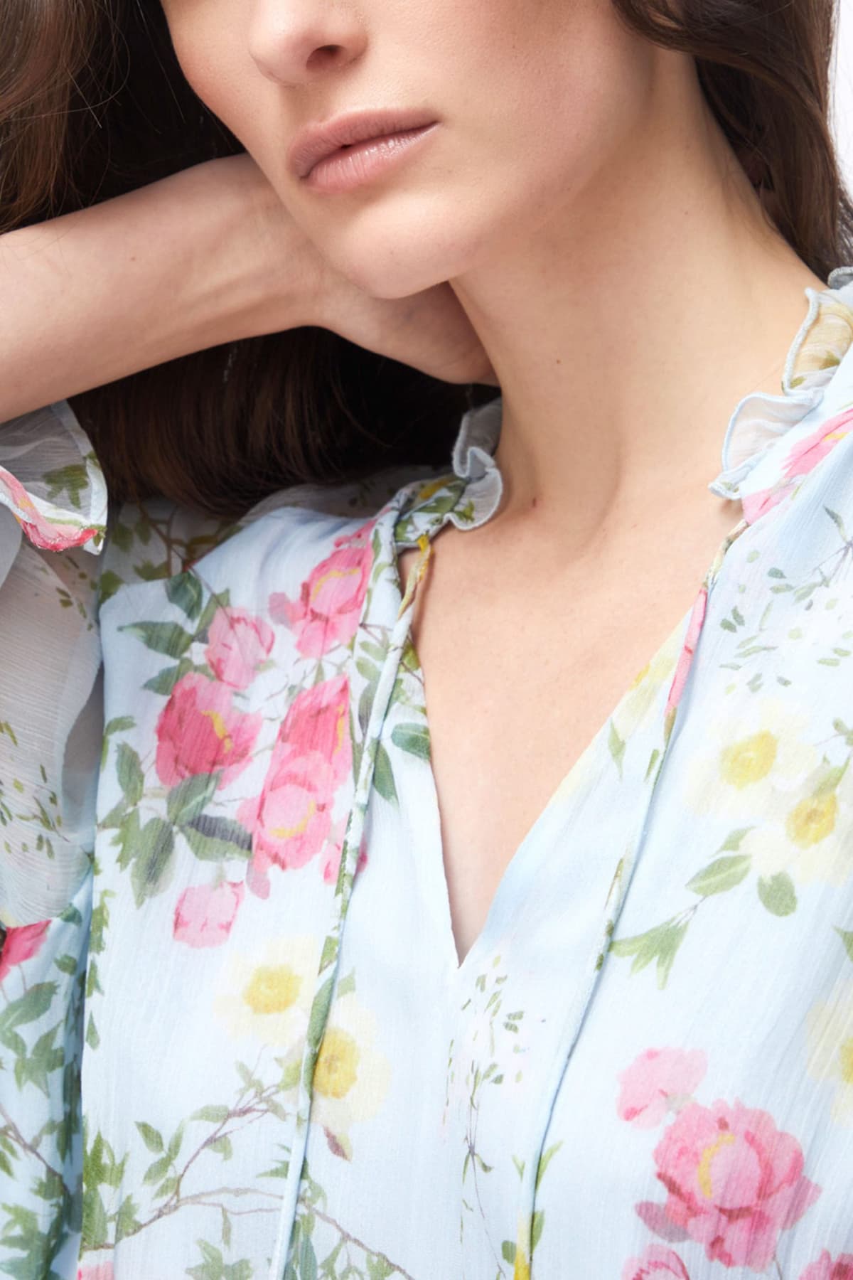 LIU-JO ΜΠΛΟΥΖΑ FLORAL ΔΕΣΙΜΟ ΛΑΙΜΟ ΣΙΕΛ