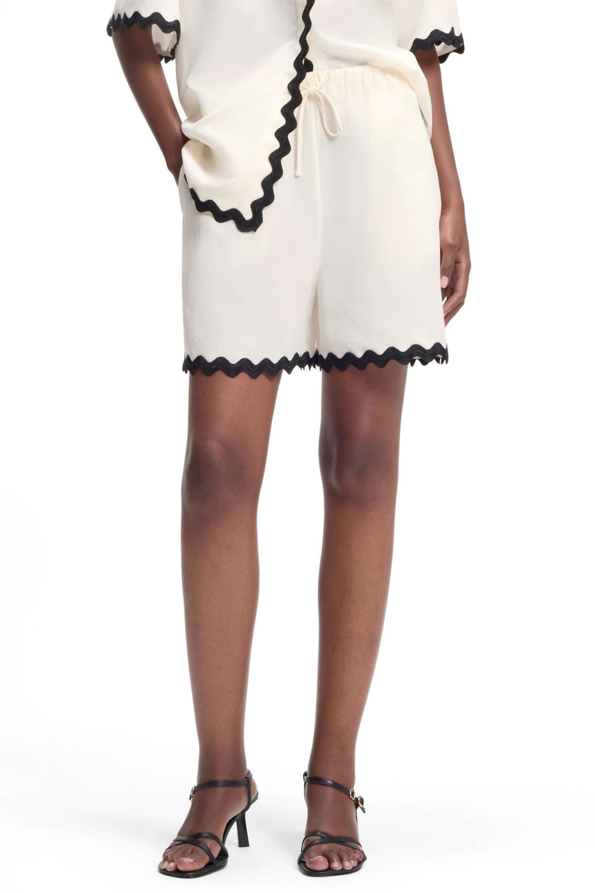 Women's Shorts Hugo Ecru