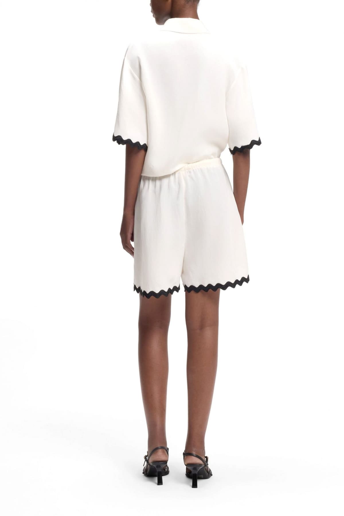 Women's Shorts Hugo Ecru