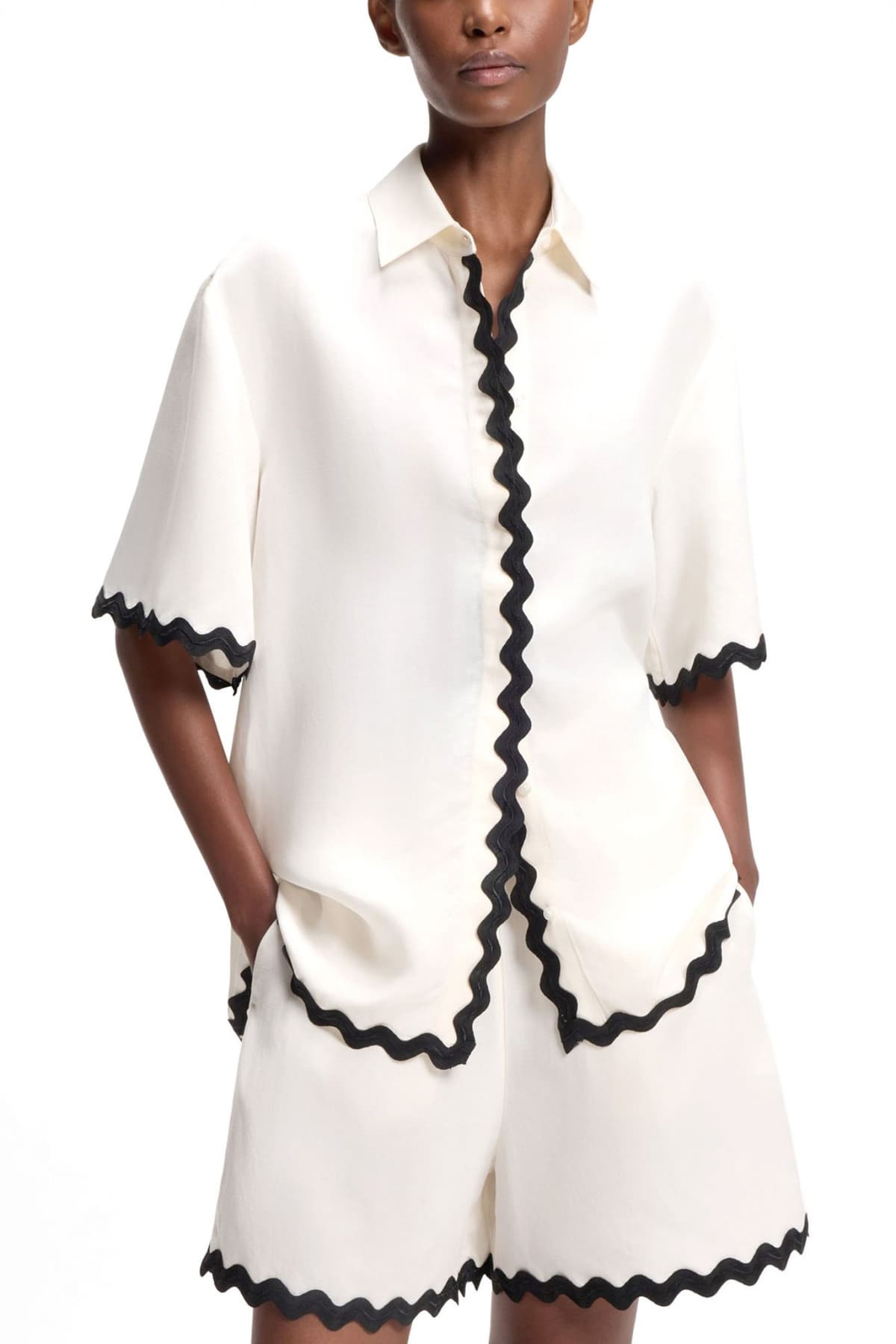 HUGO Camule-1 10278092 01 50558175-115 OffWhite