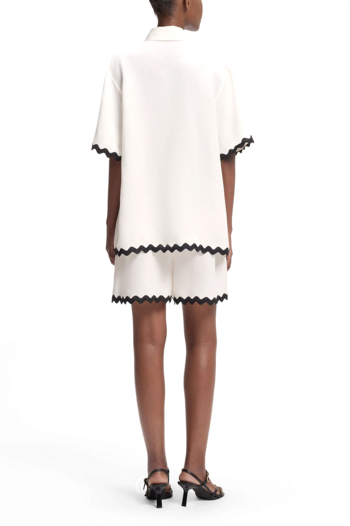 HUGO Camule-1 10278092 01 50558175-115 OffWhite