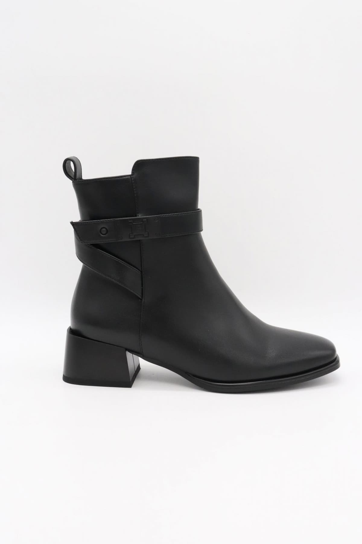 LAURA BIAGIOTTI ΠΑΠΟΥΤΣΙΑ ΜΠΟΤΑΚΙΑ ΦΕΡΜΟΥΑΡ LOGO MAYΡΟ