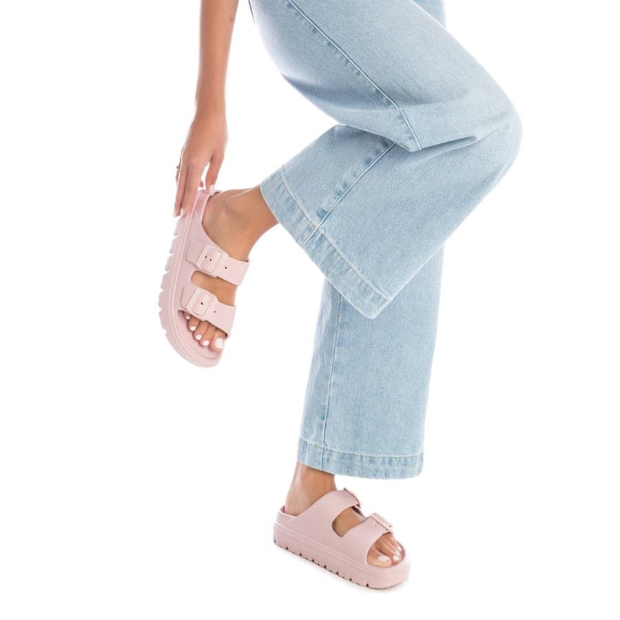 Women's Flip Flops XTi Beige