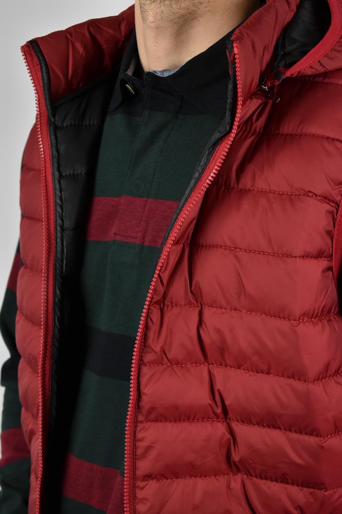 Urbane Fashion Αμάνικο Μπουφάν Με Κουκούλα