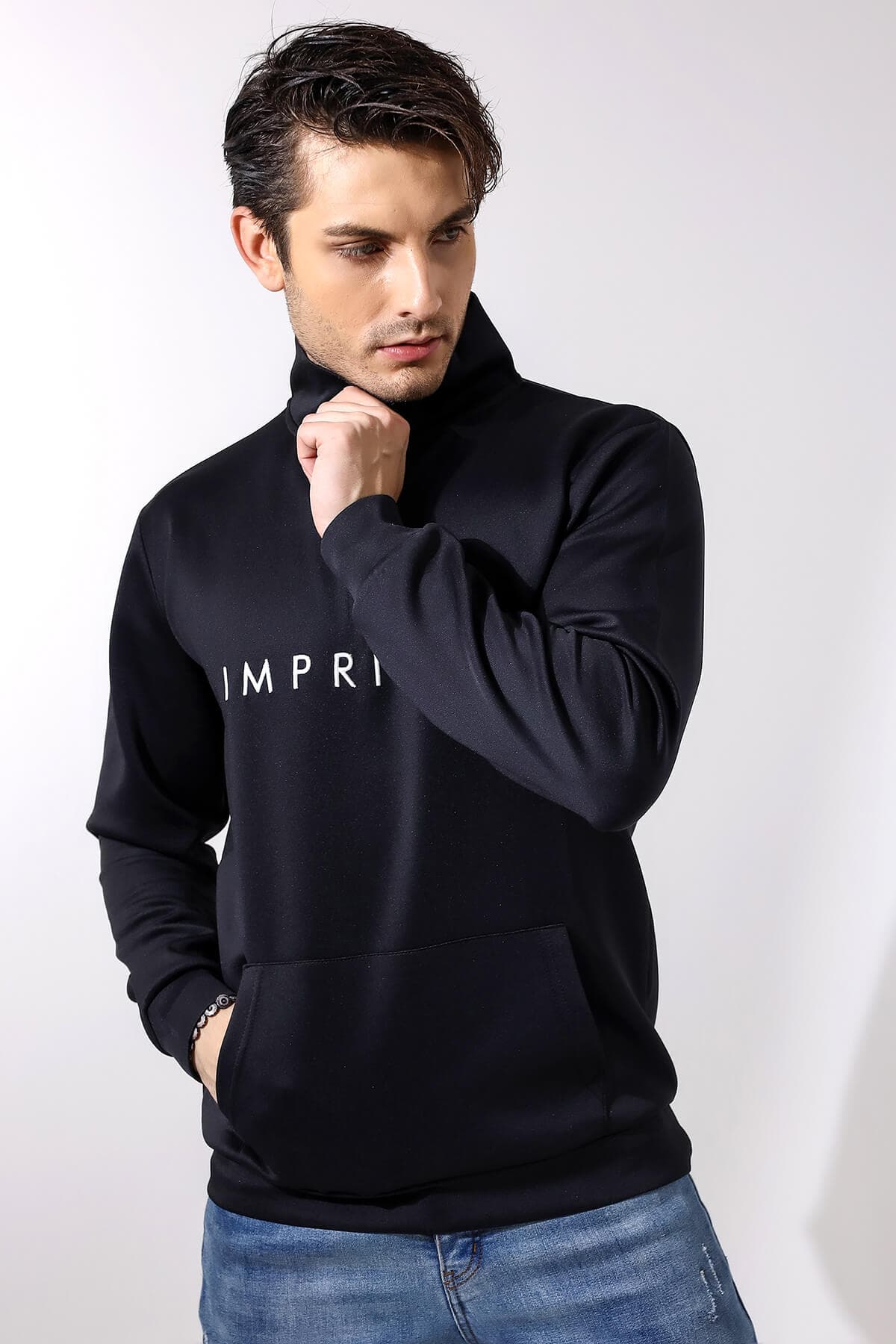 Imprimer Φούτερ Με Όρθιο Γιακά Και Logo