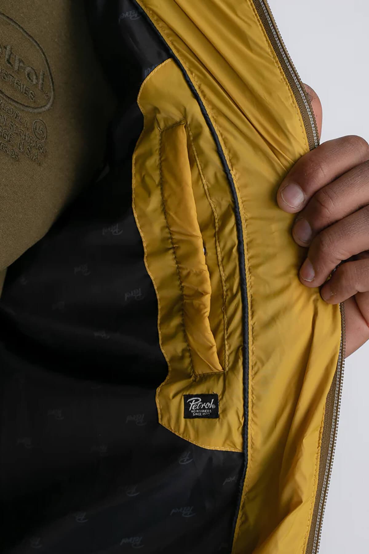 Petrol Industries Αμάνικό Μπουφάν Sandpoint