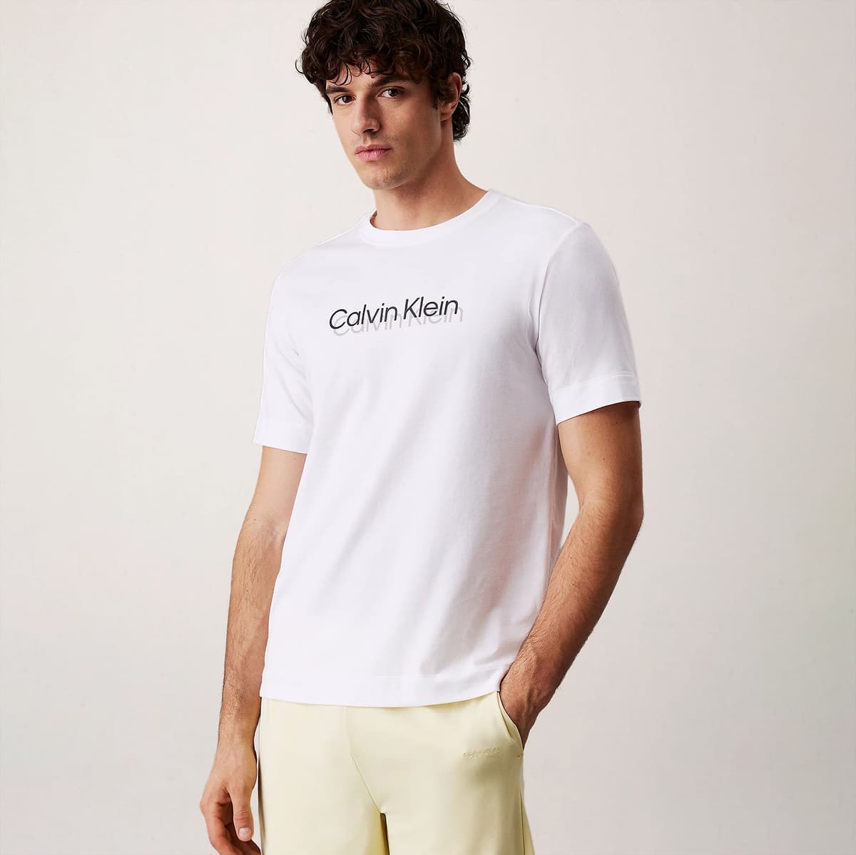 Calvin Klein Graphic Logo T-Shirt Ασπρο