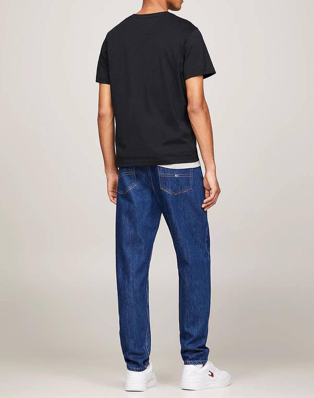 Ανδρικό T-shirt Μαύρο Tommy Jeans DM0DM04411-078