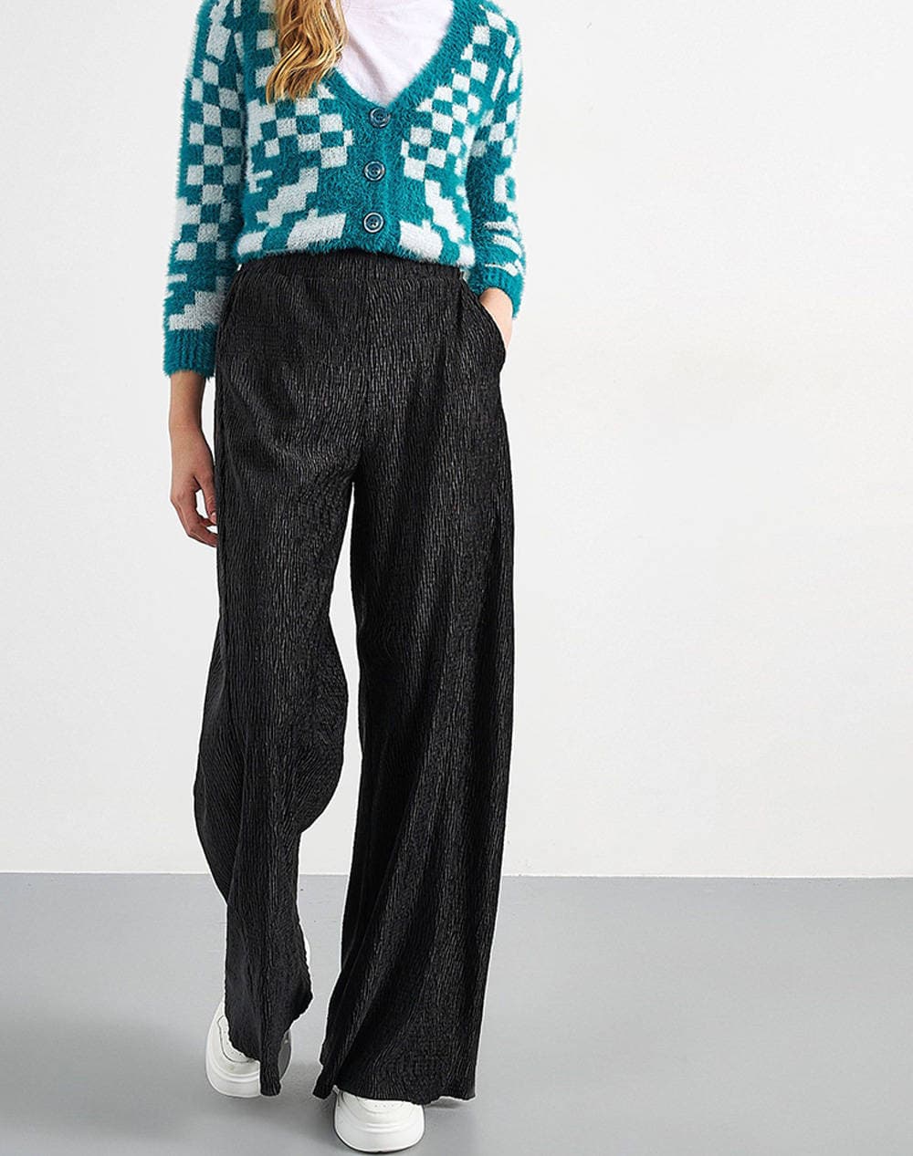 Women's Pants Attrattivo Black