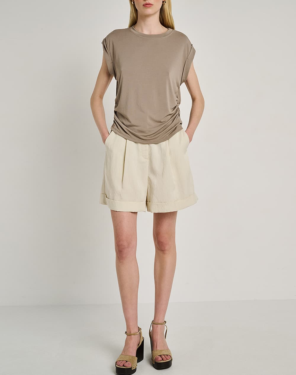 Women's Shorts Staff Beige