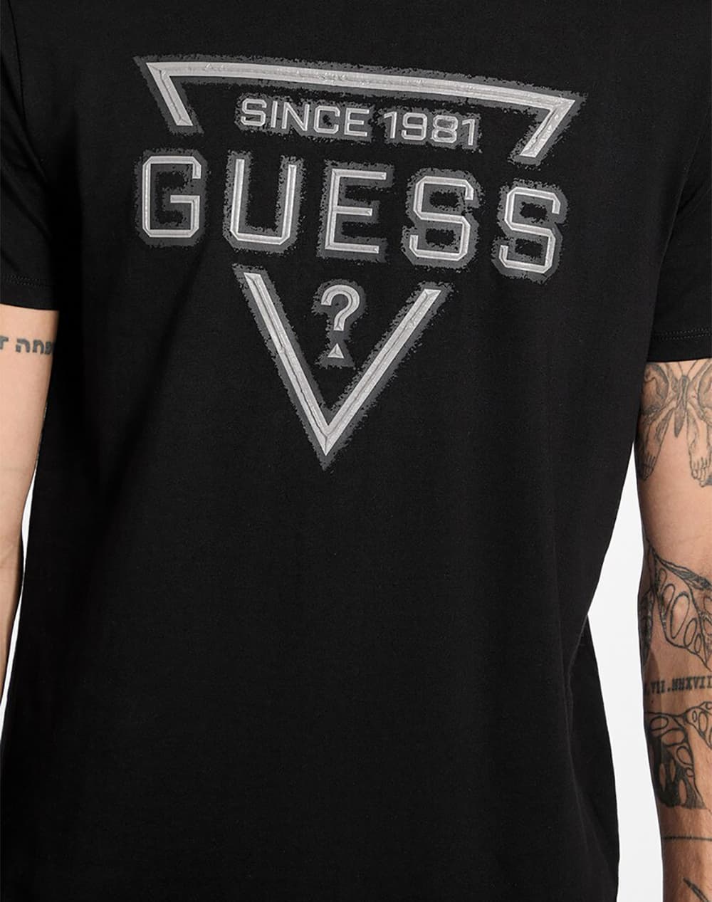 T-shirt με κοντά μανίκια Guess SS BSC PAINTED TRIANGLE TEE