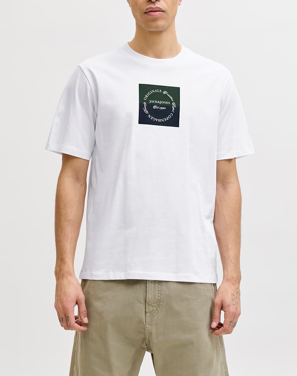 T-shirt με κοντά μανίκια Jack & Jones JORCATSKILLS SQUARE BRANDING