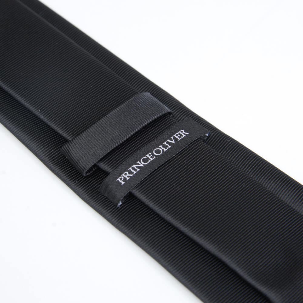 Γραβάτα Μαύρη Με Ανάγλυφη Ρίγα (Φάρδος 7 cm)