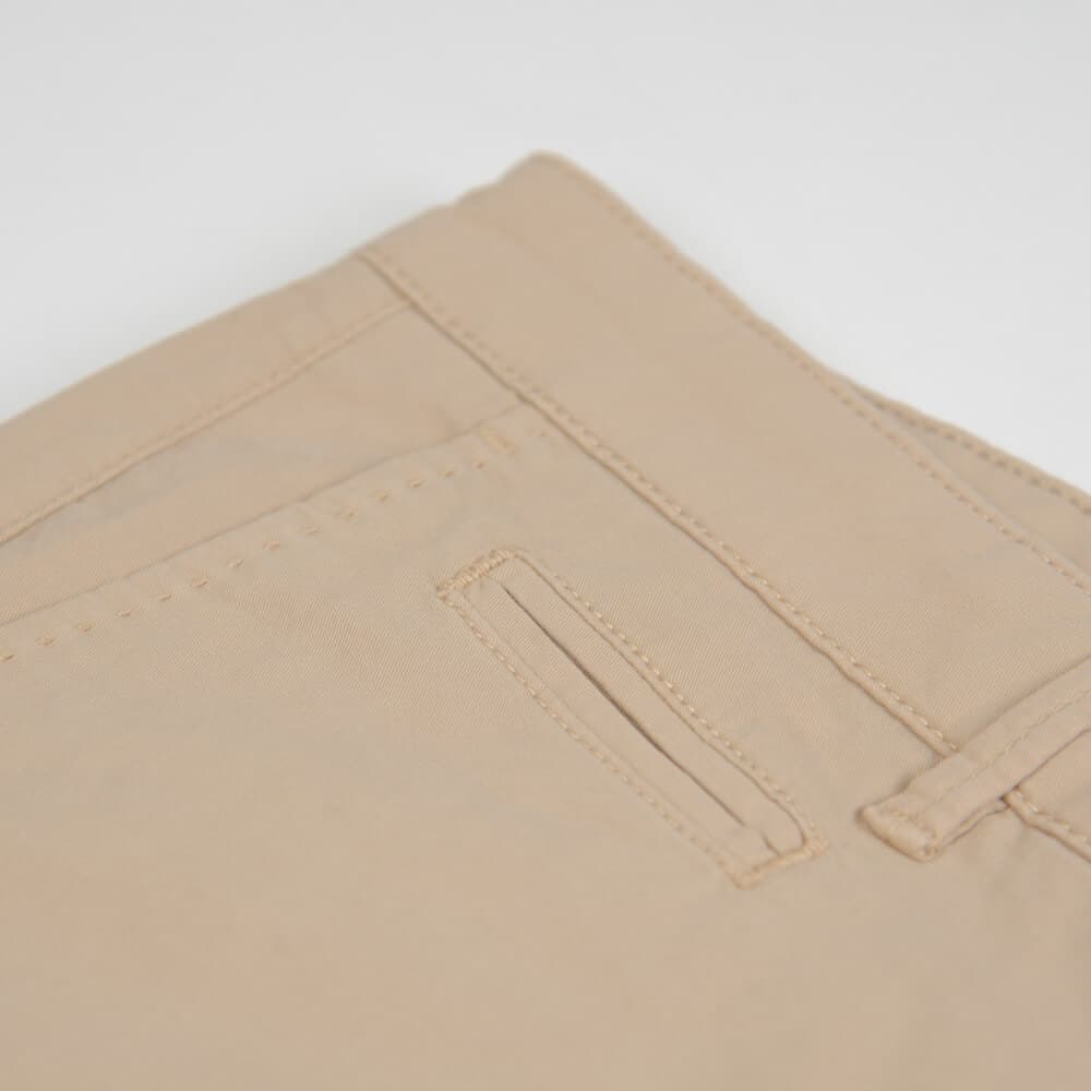 Elegant Βερμούδα Chinos Καφέ (Modern Fit)