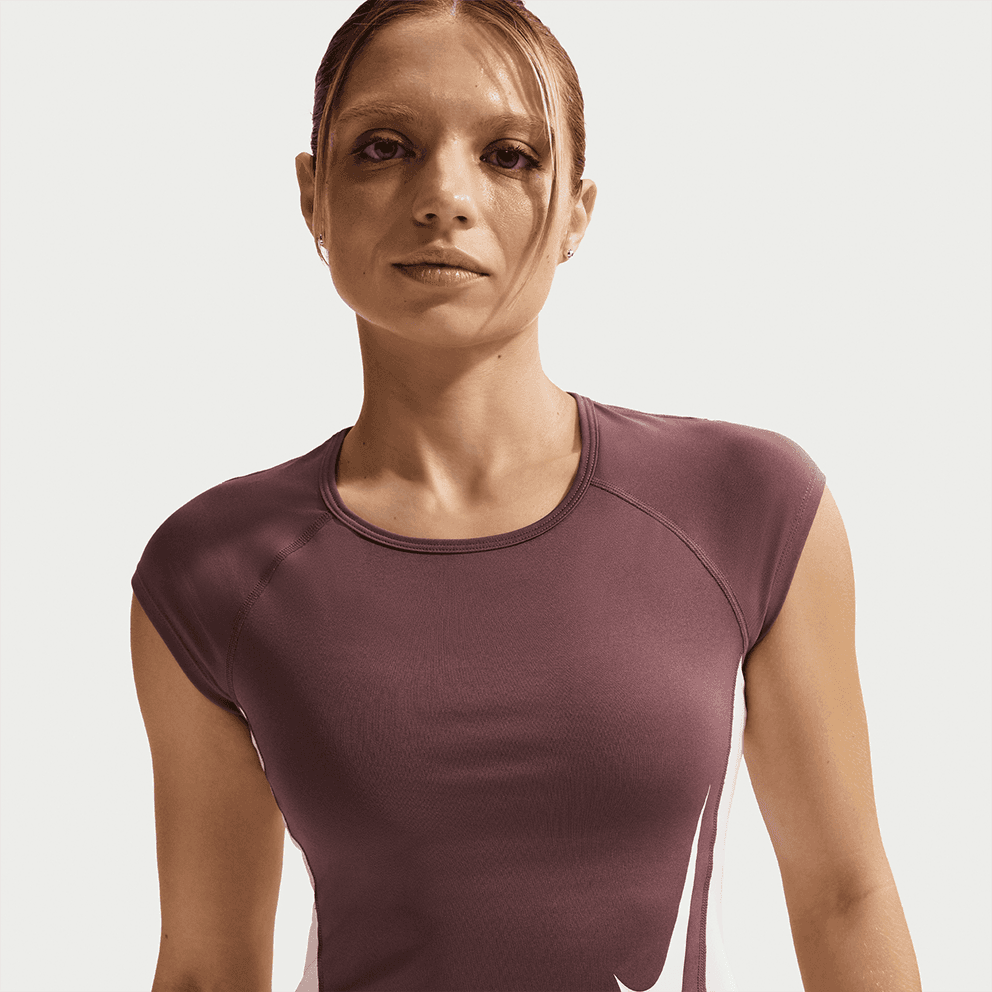 Γυναικεία αθλητικά μπλουζάκια Nike Μωβ