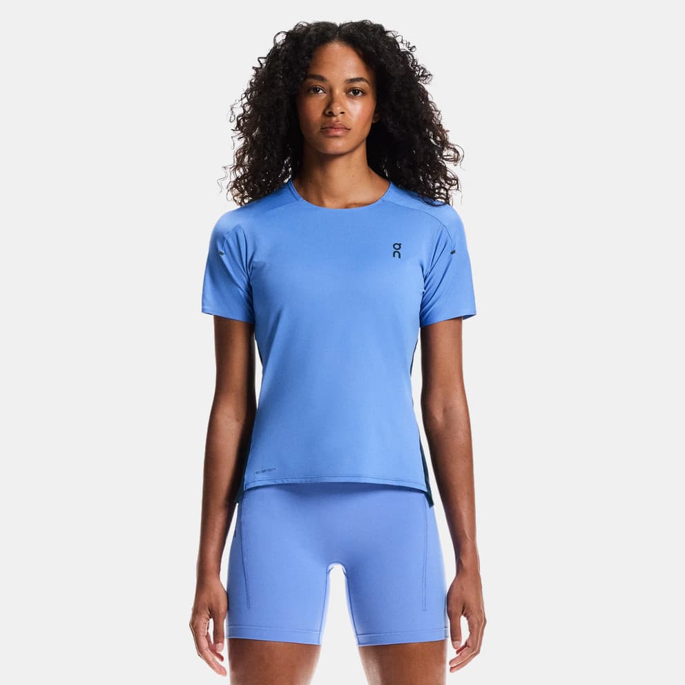 Γυναικεία αθλητικά μπλουζάκια On Μπλε